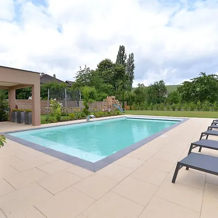 Vignes Et Chateaux Bed & Breakfast