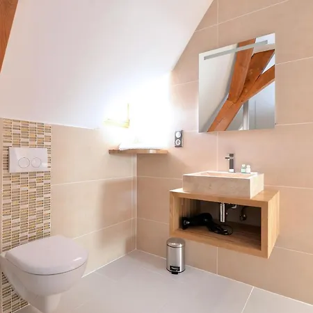 Vignes Et Châteaux Alojamento de Acomodação e Pequeno-almoço Rouffach