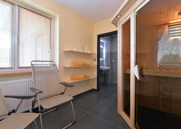 Vignes Et Chateaux Bed & Breakfast